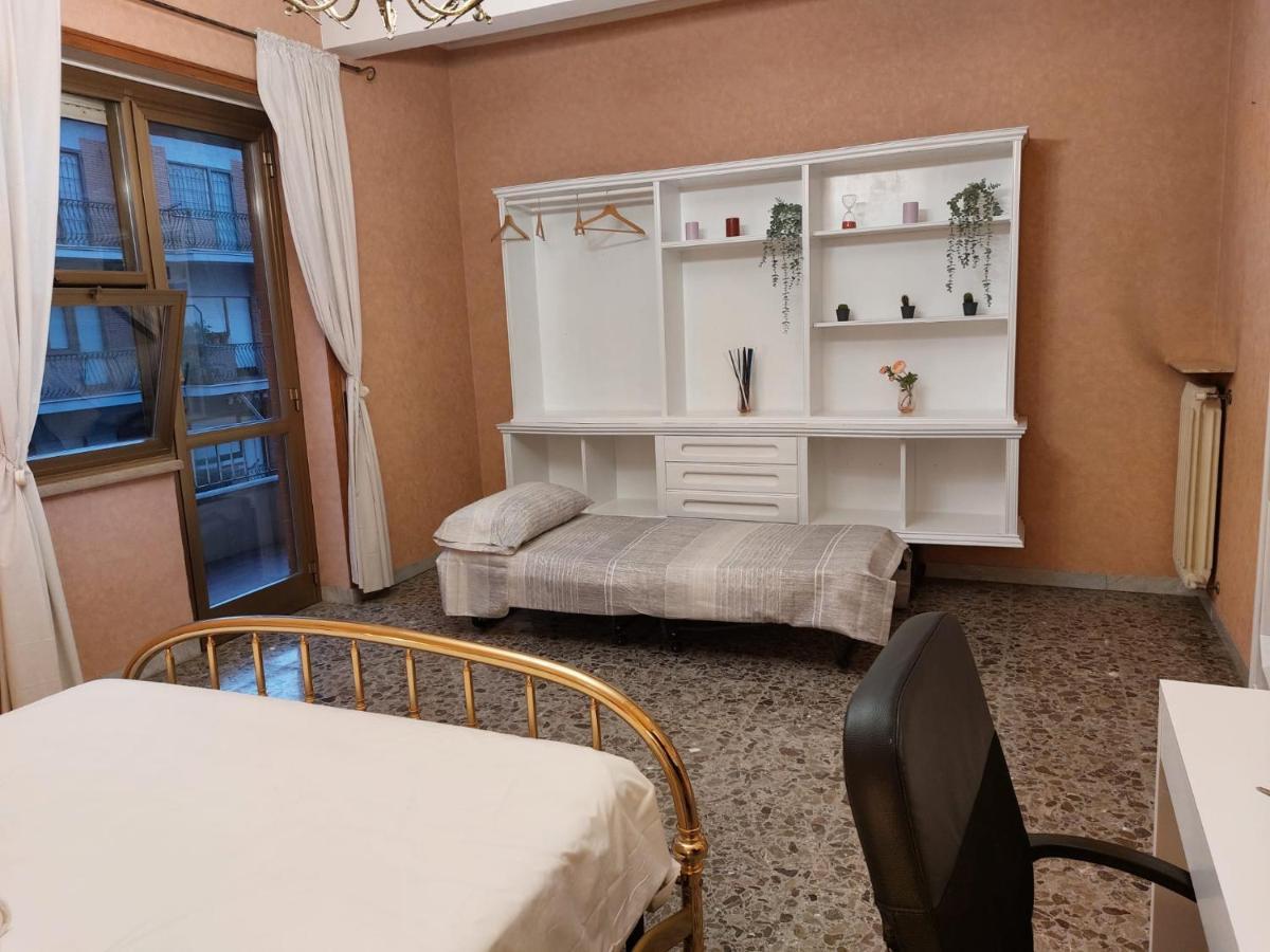 Hotel 12Min Da Roma Centro Stanza Grande E Luminosa Ciampino Exterior foto