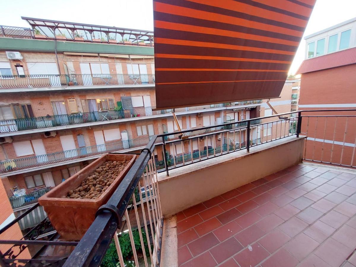Hotel 12Min Da Roma Centro Stanza Grande E Luminosa Ciampino Exterior foto